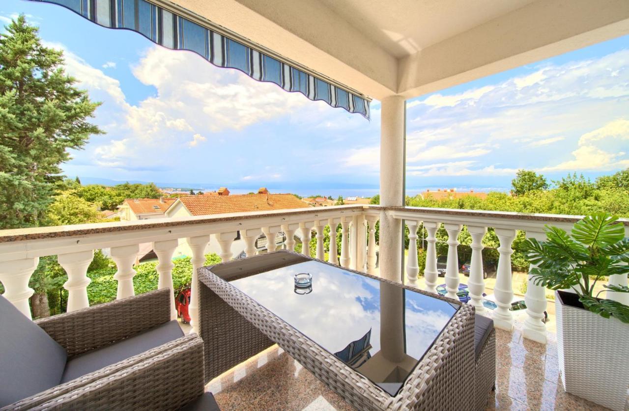 Apartment Jadran Malinska Exterior photo